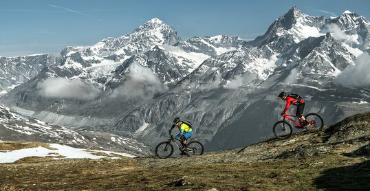 Mouintainbike mit DTSwiss Komponenten in den Bergen